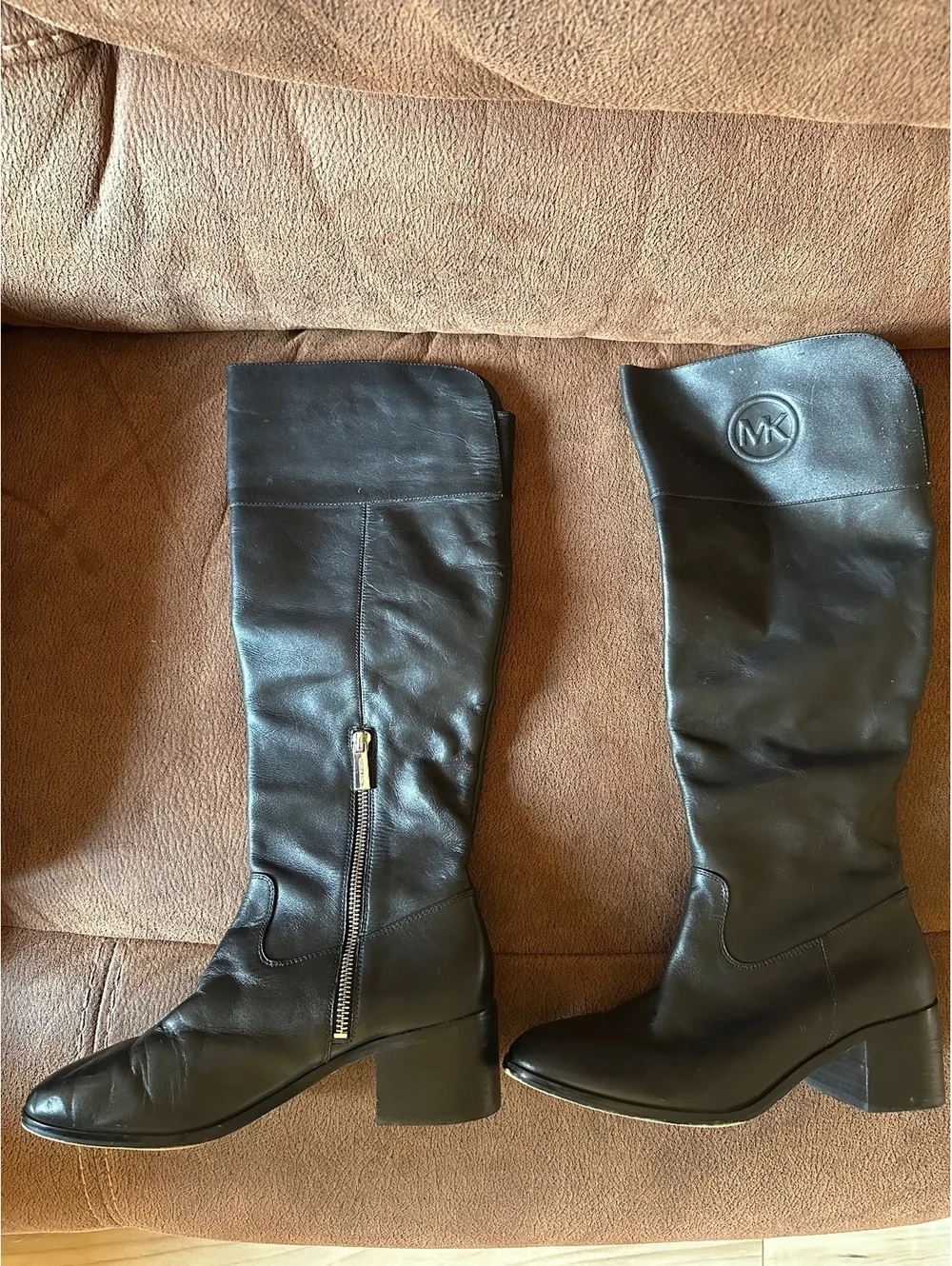 Michael Kors Dylyn Black Leathers Knee-High Riding Boots - Size 7.5M